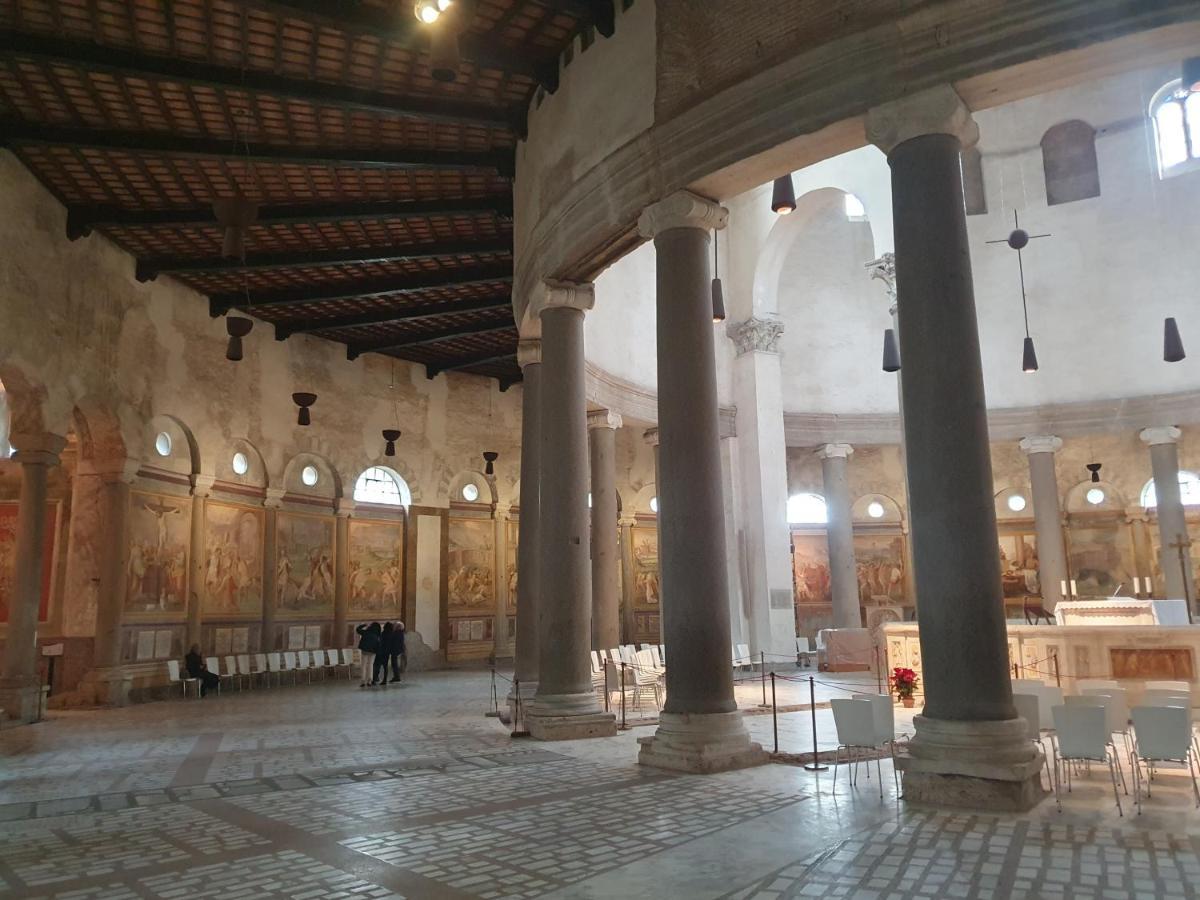 Mini Appartamento Colosseo โรม ภายนอก รูปภาพ